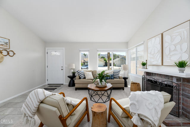Detail Gallery Image 7 of 26 For 6227 Calle Bodega, Camarillo,  CA 93012 - 3 Beds | 2 Baths