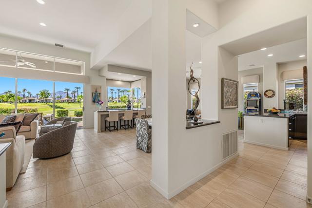 424 White Horse Trail, Palm Desert, CA 92211