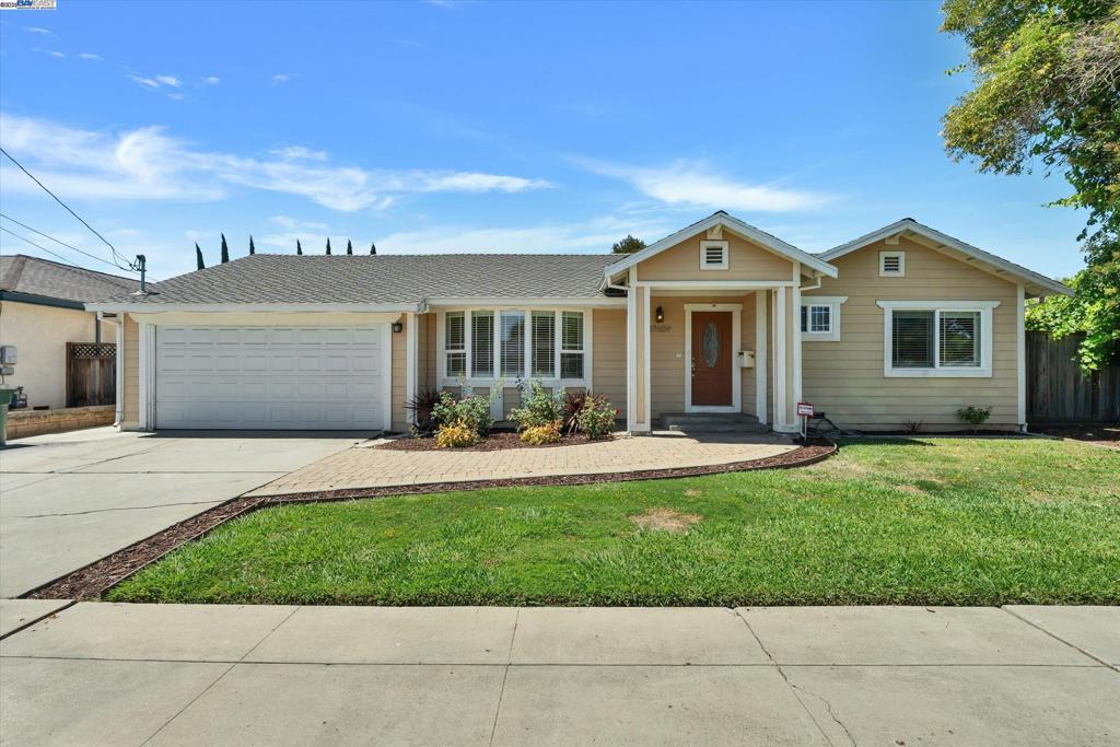 37659 Granville Dr