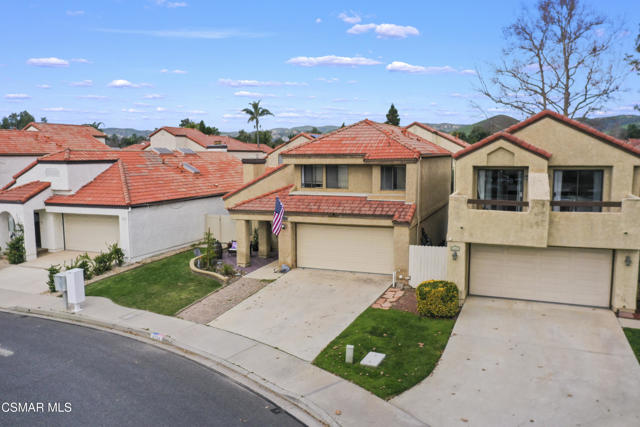 2228 Oak Haven Avenue, Simi Valley CA: https://media.crmls.org/mediaz/19ad4549-b590-4241-94a0-186c5e6d3504.jpg