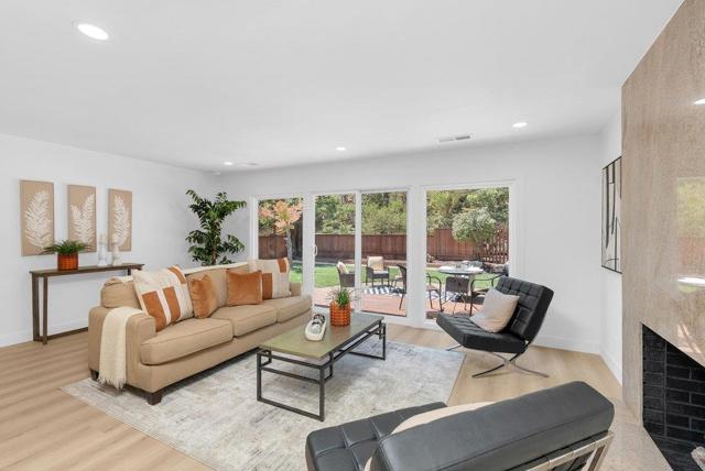3431 Fleetwood Drive, San Bruno CA: https://media.crmls.org/mediaz/19ad68dd-9d32-4744-8284-b408cfd0bbc5.jpg