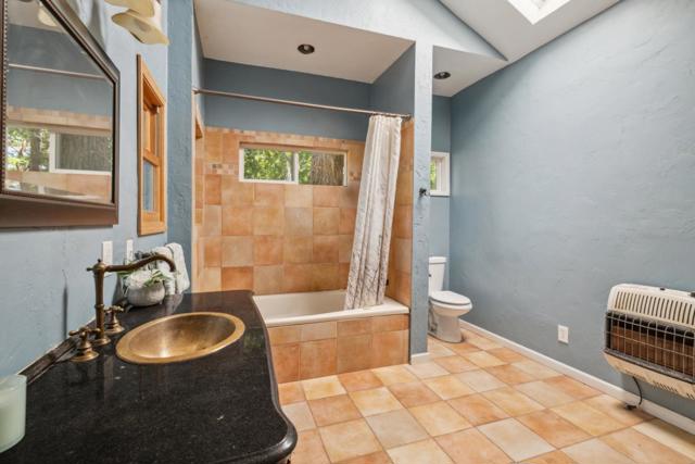 1 Wedwood Widge Way, Boulder Creek CA: https://media.crmls.org/mediaz/19adc6c2-3438-4ecc-9e6e-abf9be9d5b66.jpg