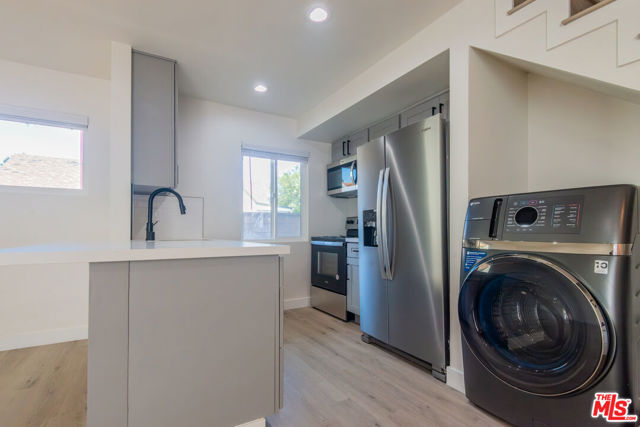 2757 Andreo, Torrance CA: https://media.crmls.org/mediaz/19ae896e-4957-442b-8b82-66c4c5f09be6.jpg