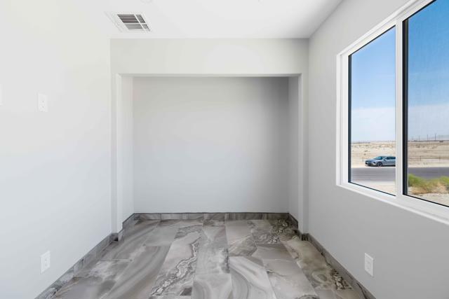 72420 Windlass Drive, Mecca CA: https://media.crmls.org/mediaz/19b02bc4-d938-4ffa-84df-36b04700f898.jpg