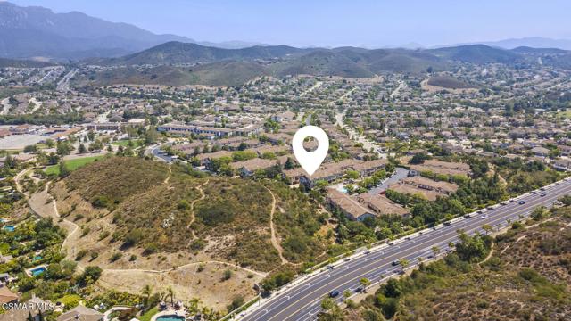83 Via Aldea, Newbury Park CA: https://media.crmls.org/mediaz/19b0d461-ee97-42e2-aca1-3ce1e1b90507.jpg