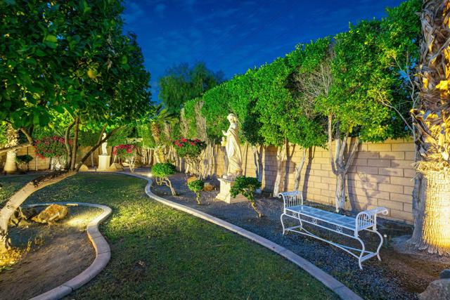 52540 Vino, La Quinta CA: https://media.crmls.org/mediaz/19b0e4c6-fd0e-48ce-a7f6-e048e6ff4a17.jpg