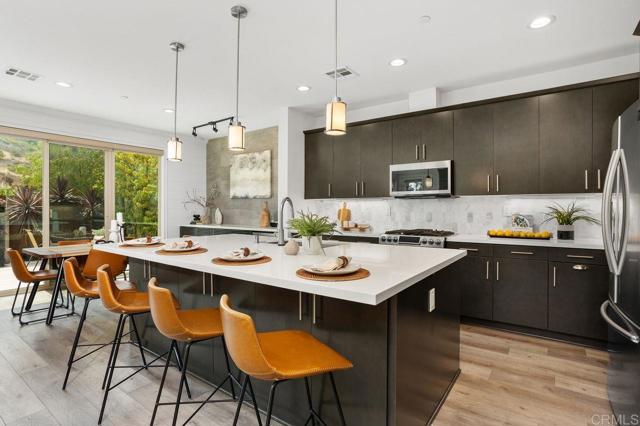 3157 Salina rd, Carlsbad CA: https://media.crmls.org/mediaz/19b10c7f-1dd0-4fcf-993a-ee420c8bf50c.jpg