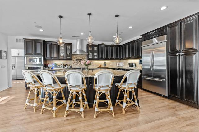 Detail Gallery Image 9 of 48 For 3032 Natureview Ct, Chula Vista,  CA 91914 - 6 Beds | 5/1 Baths