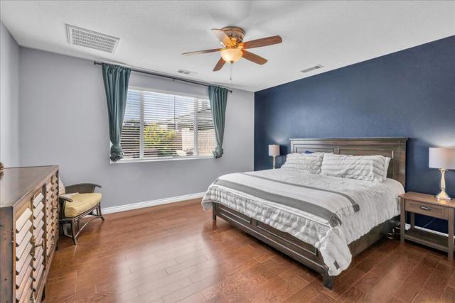 Image 15 of 48 For 84186 Canzone Drive