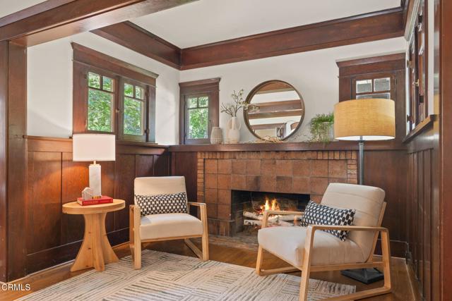 2039 Edgewood Drive, South Pasadena CA: https://media.crmls.org/mediaz/19b24c54-3472-4fd5-acc2-a5c14a513d57.jpg