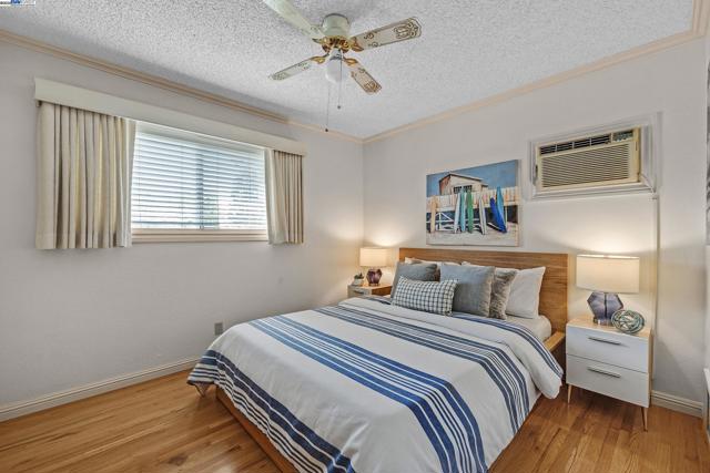 5645 Lemke Pl, Fremont CA: https://media.crmls.org/mediaz/19b2da76-ec44-460b-9736-834c132a8071.jpg