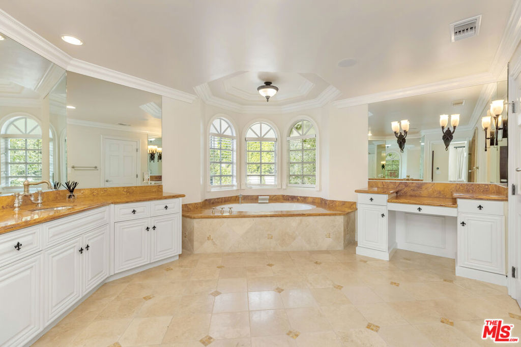 MLS #26646107 image #23