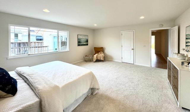 651 Spruce Street, Half Moon Bay CA: https://media.crmls.org/mediaz/19b3b6f0-1632-493b-a59c-d5748be469d6.jpg