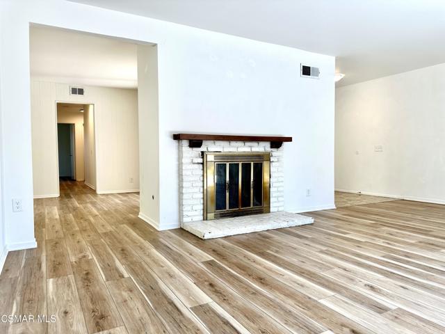 8123 Tiara Street, Ventura CA: https://media.crmls.org/mediaz/19b3f288-d9d1-4d74-b0a0-429b92a05c43.jpg
