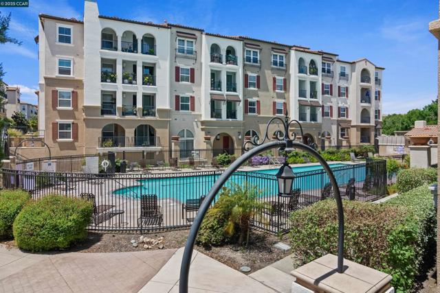 3240 Maguire Way, Dublin CA: https://media.crmls.org/mediaz/19b541cc-5b30-433d-824c-e99473c9e63e.jpg