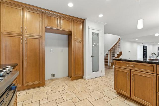 4418 Valle Vista, Pittsburg CA: https://media.crmls.org/mediaz/19b5e689-88fd-4e77-a2b7-86c513fd6046.jpg