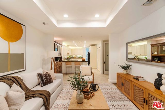 Drew Fenton | 12218 Montana Avenue Los Angeles CA | MLS: 7070013
