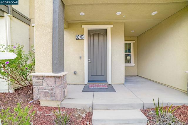 33103 Via Vicenza, San Ramon CA: https://media.crmls.org/mediaz/19b790a9-c597-4d17-8a09-4244574a78a3.jpg