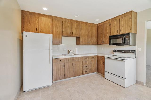 869 Bing Drive, Santa Clara CA: https://media.crmls.org/mediaz/19b82439-a8d0-4525-8f27-73f850b66a63.jpg