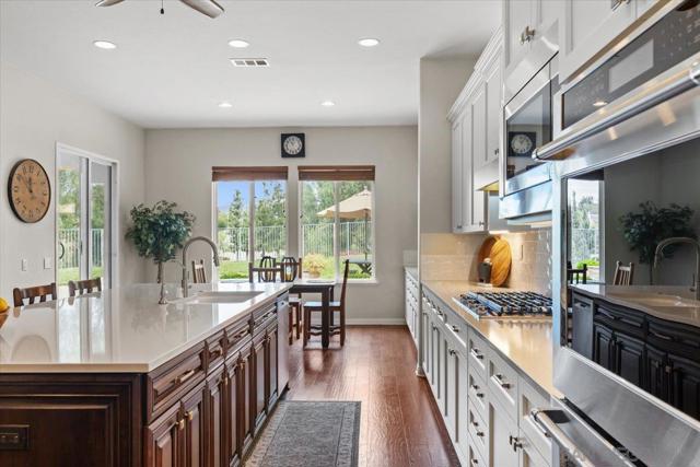 3180 Ridgeline Place, Escondido CA: https://media.crmls.org/mediaz/19b89128-7d06-4f8f-8dff-0b41dc977fba.jpg