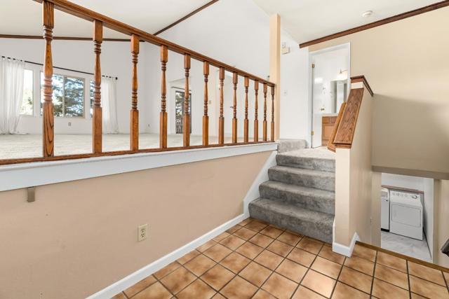 24020 Janssen Court, Hayward CA: https://media.crmls.org/mediaz/19b9d8cf-e241-4496-babb-ee601740e331.jpg