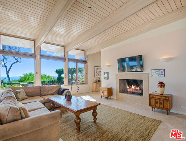 20394 Seaboard Road photo 8