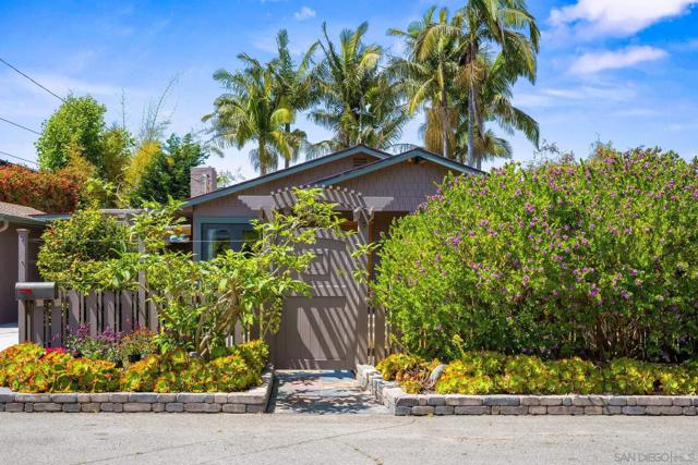 260 27Th St, Del Mar CA: https://media.crmls.org/mediaz/19bab611-551a-41ca-8bc8-0fdc92e7ae6f.jpg