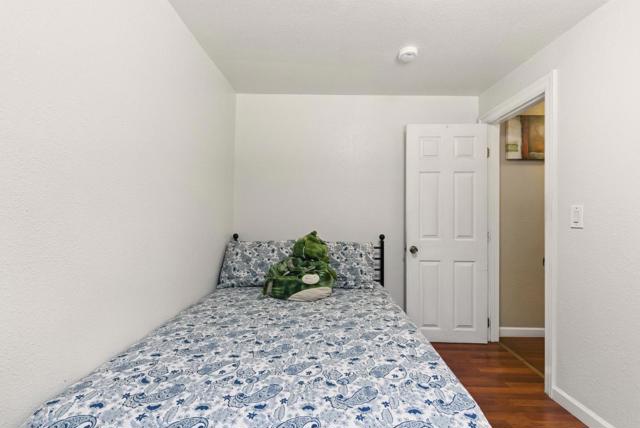 109 Dumbarton Avenue, Redwood City CA: https://media.crmls.org/mediaz/19bb922b-7268-4f62-a761-f94bfb759304.jpg