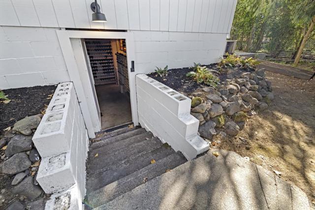 2551 Grant Street, Calistoga CA: https://media.crmls.org/mediaz/19bc7fe7-5fe3-406a-a71b-c0c35c2239b0.jpg