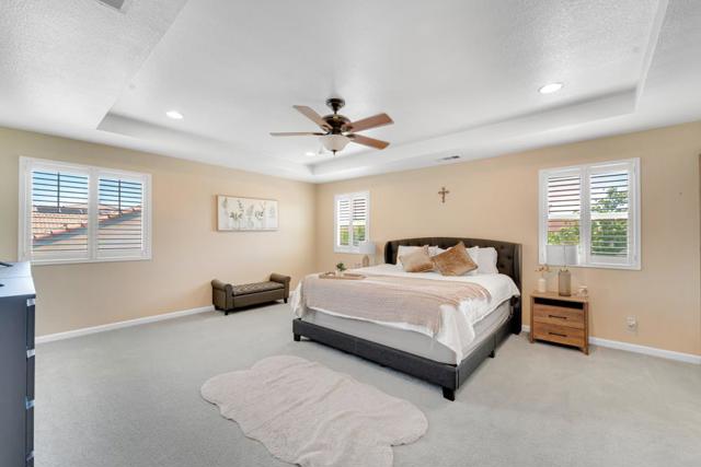 2369 S Creekside Drive, Los Banos CA: https://media.crmls.org/mediaz/19bc9ad0-d5cd-4d58-8fb8-f65ee917debc.jpg