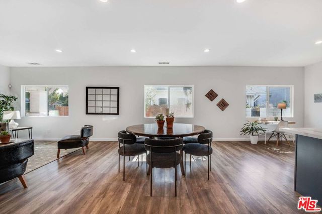 1304 -1306 W 48th Street, Los Angeles CA: https://media.crmls.org/mediaz/19bcec85-08c6-424a-b008-d359e1387600.jpg