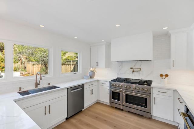 1556 Cherrywood Drive, San Mateo CA: https://media.crmls.org/mediaz/19bcff95-df20-4d7a-bf97-926a432cad1c.jpg