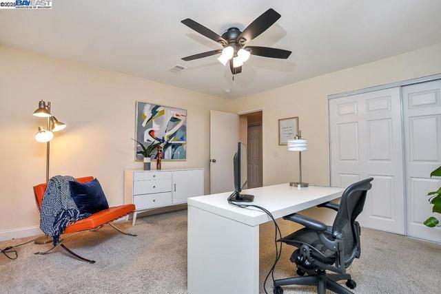 235 Via Pinada Ln, Martinez CA: https://media.crmls.org/mediaz/19bd473f-e039-4483-a2fb-931581b0d0ac.jpg