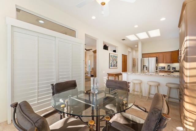 78325 Cloveridge Way, Palm Desert CA: https://media.crmls.org/mediaz/19bf09d1-2ecd-476a-a09d-cda96adfe6df.jpg