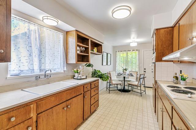 1334 Klamath Drive, San Jose CA: https://media.crmls.org/mediaz/19bfa09f-1427-495e-b688-b769a4c4a8c3.jpg
