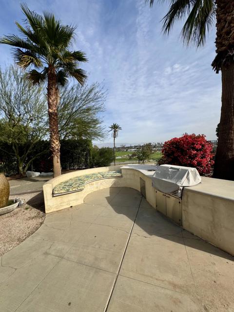 77178 California Drive, Palm Desert CA: https://media.crmls.org/mediaz/19bfd46f-eb19-446e-87ae-84fe867495b7.jpg