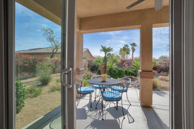 39910 Corte De Moda, Indio CA: https://media.crmls.org/mediaz/19bfe6c8-64f4-4fc8-ab09-9ff275e730f9.jpg