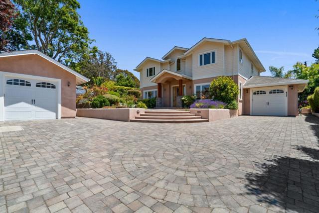 422 Mccormick Avenue, Capitola CA: https://media.crmls.org/mediaz/19c017ff-be2c-4c5c-a54f-89d4e1afec18.jpg