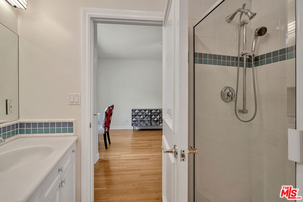 MLS #26944775 image #44