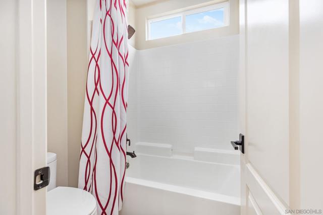 12712 Cloudbreak Ave, San Diego CA: https://media.crmls.org/mediaz/19c239cf-0177-49bd-83e8-f8130115aa51.jpg