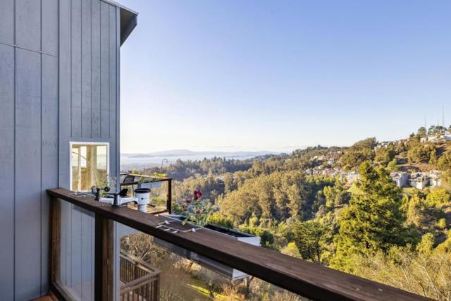 58 Villanova Drive, Oakland CA: https://media.crmls.org/mediaz/19c28565-bc8b-4c0f-93e6-0b18fd726138.jpg