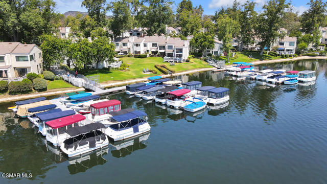 1218 S Westlake Boulevard, Westlake Village CA: https://media.crmls.org/mediaz/19c2afde-03cb-473c-86d8-195b4c3af628.jpg