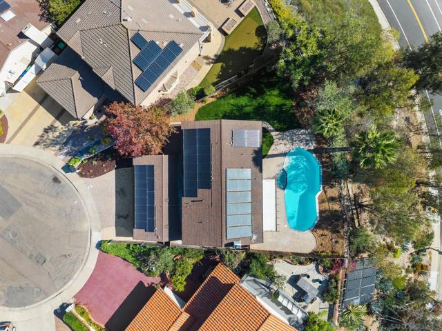 10315 Moselle St, San Diego CA: https://media.crmls.org/mediaz/19c34c40-0778-4aaf-9766-5cc4a42e316e.jpg