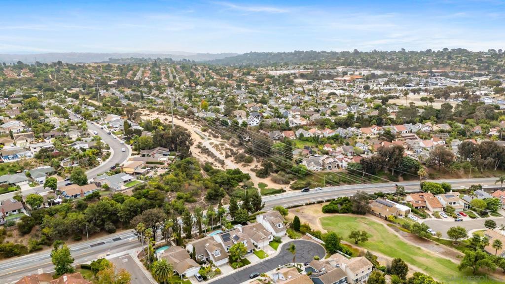 MLS #250037997SD image #31