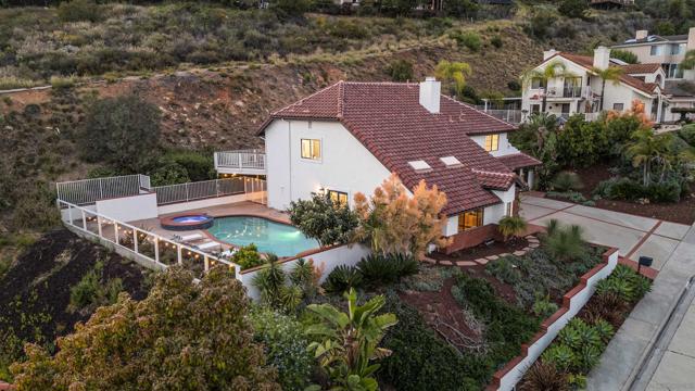 5838 Yokohama Ct, San Diego CA: https://media.crmls.org/mediaz/19c3e973-b3fd-4d6b-a168-f53888d0e68a.jpg