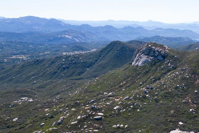 17441 Dos Picos Park Road, Ramona CA: https://media.crmls.org/mediaz/19c4b258-ec97-4bd4-b293-d4b7cc144e44.jpg