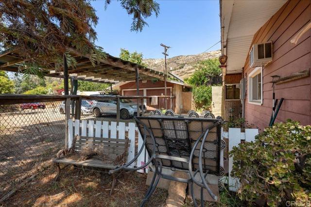 11123 Moreno Avenue, Lakeside CA: https://media.crmls.org/mediaz/19c52f70-bc06-452e-92d3-76c20f1cfcb0.jpg