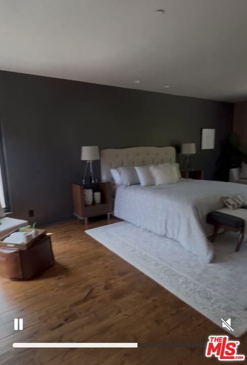 3608 Schaefer, Culver City CA: https://media.crmls.org/mediaz/19c575a3-17d2-4ec5-b722-703a15346e76.jpg