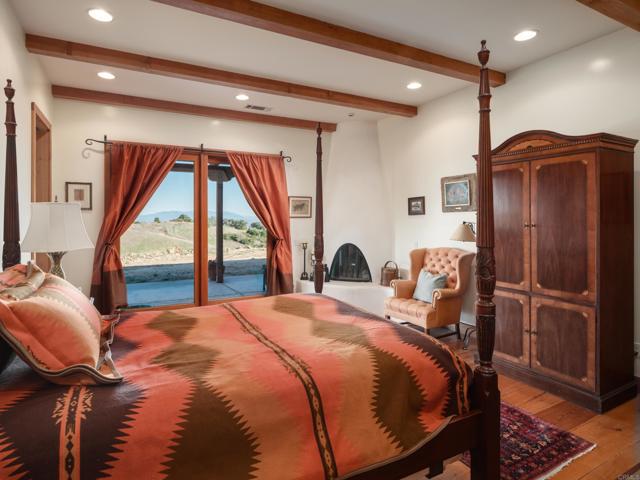 Image 12 of 30 For 41565 Avenida La Cresta