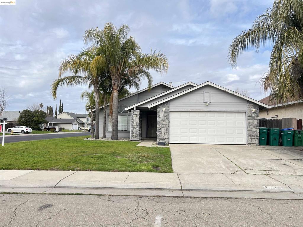 2721 Oakwood Ct